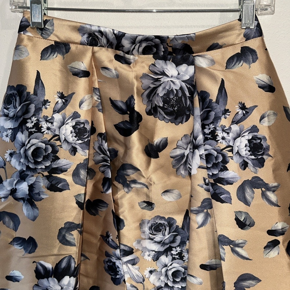 Jealous Tomato Blue /‎ Gold Floral Skirt  Size Small - Picture 6 of 11